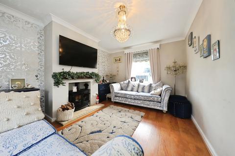2 bedroom semi-detached house for sale, Quarry Brow, Dudley