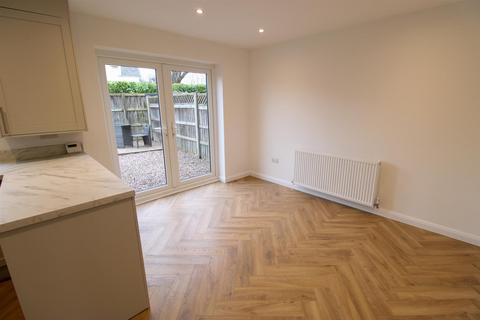 3 bedroom terraced house for sale, Old Wrexham Road, Gresford, Wrexham
