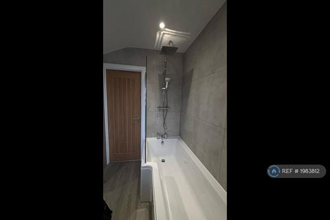 4 bedroom flat to rent, Congresbury, Bristol, BS49