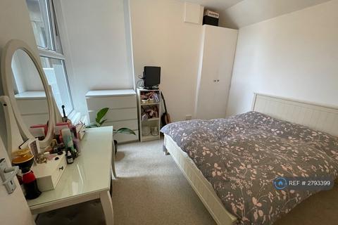 1 bedroom flat to rent, Broxholm Road, London, SE27