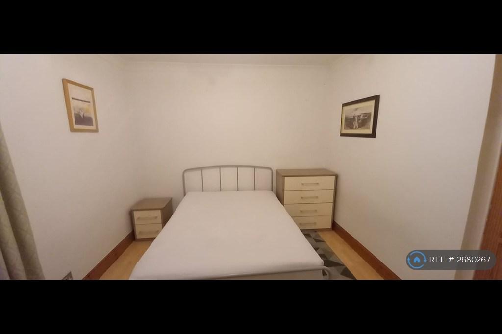 Bedroom 2b
