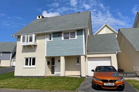 4 bedroom detached house to rent, Pentre Nicklaus Village, Llanelli, SA15