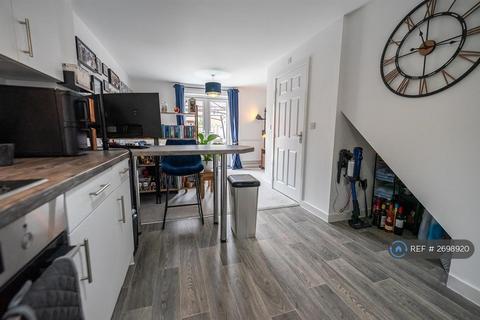 2 bedroom semi-detached house to rent, Augusta Drive, Bridgwater, TA6
