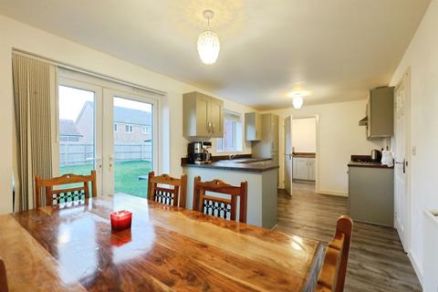 4 bedroom detached house for sale, Lionheart Avenue, Bishops Tachbrook, Leamington Spa