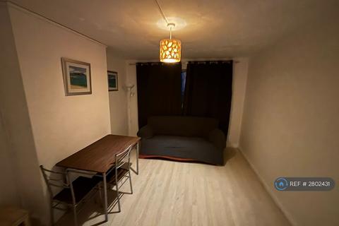 2 bedroom maisonette to rent, Sunnybank Avenue, Coventry, CV3
