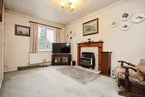2 bedroom end of terrace house for sale, Perivale Way, STOURBRIDGE