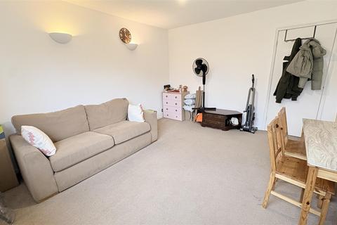 2 bedroom flat for sale, Mayfield Road, Birmingham B13