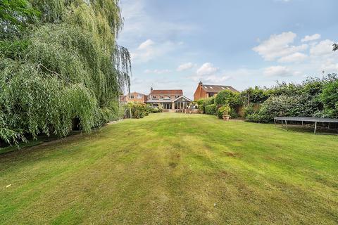 4 bedroom detached house for sale, Mayflower Road, Park Street, St. Albans