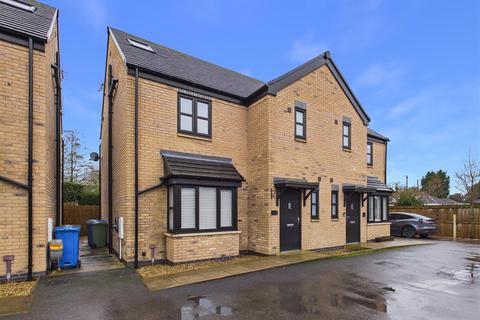 Avocet Close, Brough