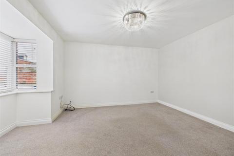 3 bedroom semi-detached house for sale, Avocet Close, Brough