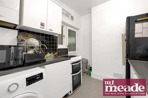 1 bedroom flat to rent, Mathews Park Avenue, Stratford, Stratford