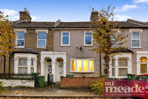 1 bedroom flat to rent, Mathews Park Avenue, Stratford, E15