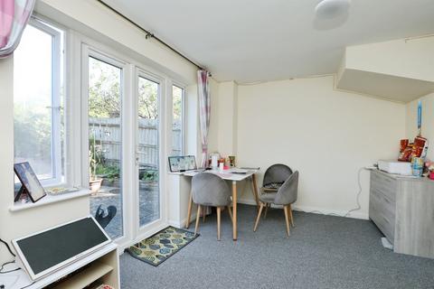 2 bedroom end of terrace house for sale, Pollywiggle Close, Norwich