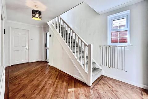 4 bedroom detached house for sale, Nicolson Road, Loughborough, Leicestershire