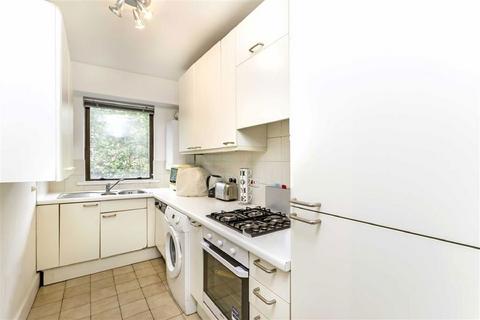2 bedroom flat to rent, Roland Gardens, London SW7