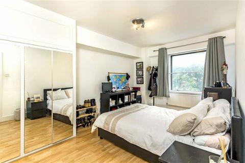 2 bedroom flat to rent, Roland Gardens, London SW7