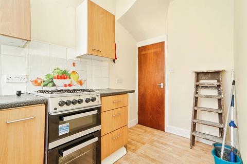 2 bedroom terraced house for sale, Bexley Place, Leeds