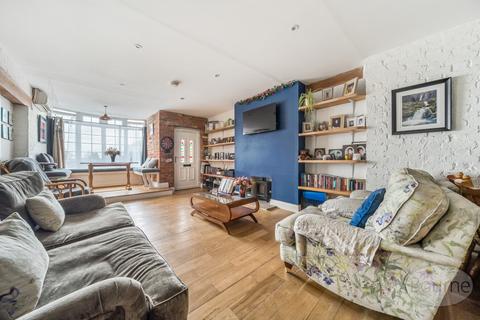 3 bedroom apartment for sale, Upper Hale Road, Farnham, Surrey, GU9