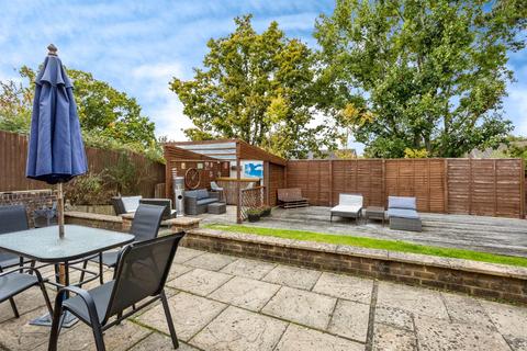 undefined, Treadcroft Drive, HORSHAM