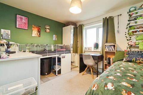 undefined, Meadowlands, Bradford BD15