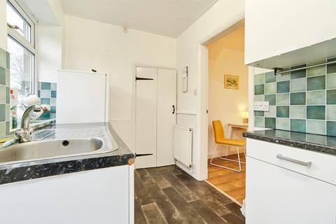 2 bedroom terraced house for sale, Bradford Old Road, Bingley BD16