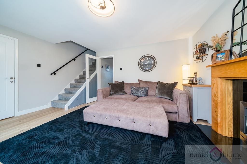 35 Coopers Close-42