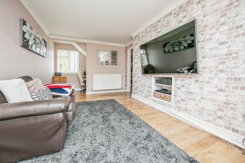 3 bedroom semi-detached house for sale, Newnham Avenue, Woodbridge