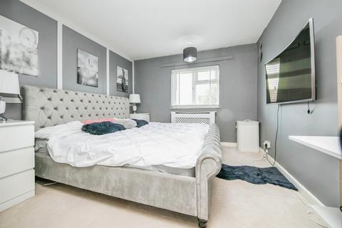 3 bedroom semi-detached house for sale, Newnham Avenue, Woodbridge