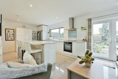 4 bedroom detached bungalow for sale, Woodside Close, Chesterfield