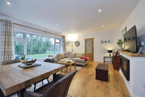 undefined, Woodside Close, Chesterfield