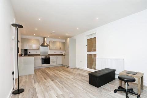 2 bedroom flat for sale, Geoffrey Watling Way, Norwich
