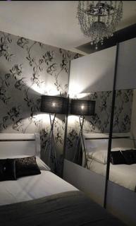 1 bedroom in a house share to rent, Devons Road, London E3