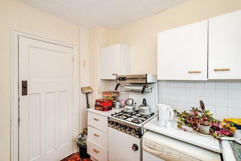 1 bedroom flat for sale, Douglas Close, Worthing