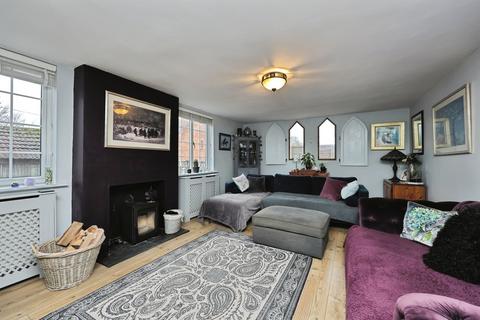 3 bedroom character property for sale, Narborough Road, Pentney
