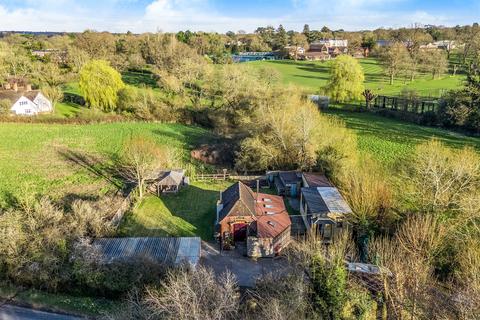 3 bedroom detached house for sale, Bracknell Road, Warfield, Bracknell