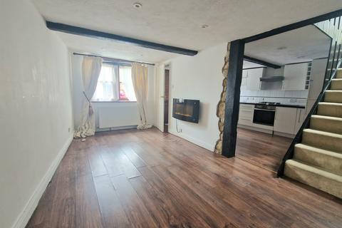 1 bedroom terraced house for sale, Church Walk, Shrivenham, Swindon