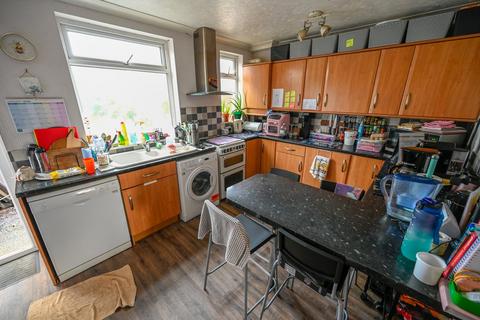 2 bedroom terraced house for sale, Benmoor Road, Creekmoor, Poole, BH17