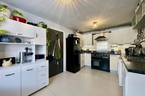 4 bedroom semi-detached house for sale, Foundry Road, Newport NP11