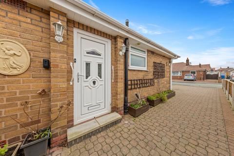 2 bedroom semi-detached bungalow for sale, Thorn Road, Paddington, WA1