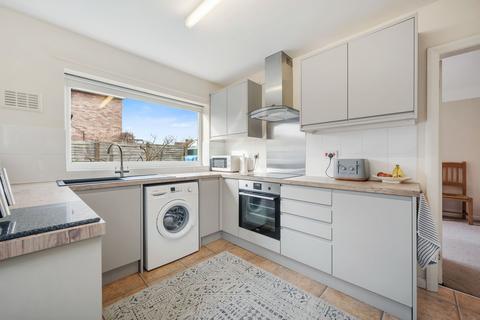 undefined, Hallfields Road, Tarvin, CH3