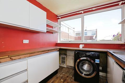 2 bedroom ground floor flat for sale, Ash Court, Rugby