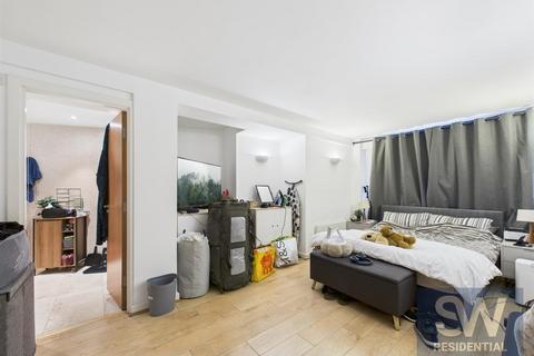 2 bedroom apartment for sale, The Quays, Concordia Street