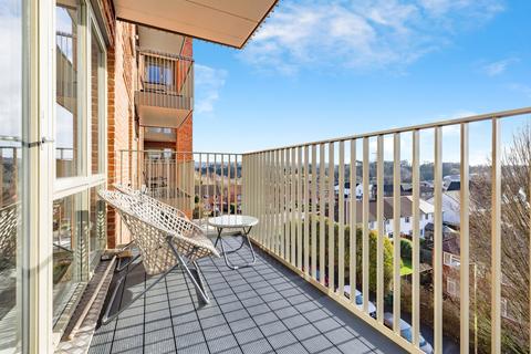 2 bedroom apartment for sale, Oxhey Drive, Watford