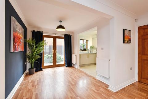 3 bedroom semi-detached house for sale, Zion Close, Troedyrhiw, Merthyr Tydfil