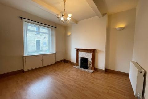 2 bedroom terraced house to rent, Victoria Street, Wetherby, West Yorkshire, LS22