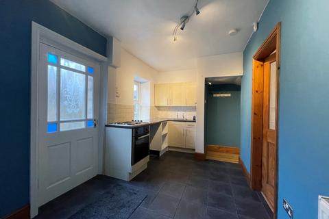 2 bedroom terraced house to rent, Victoria Street, Wetherby, West Yorkshire, LS22