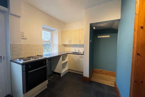 2 bedroom terraced house to rent, Victoria Street, Wetherby, West Yorkshire, LS22