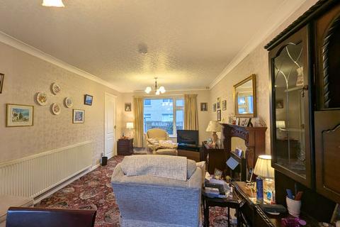 2 bedroom terraced house for sale, Moor Crescent Chase, Leeds