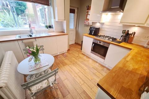 3 bedroom terraced house for sale, Gloucester Road, Droylsden