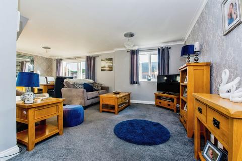 3 bedroom detached house for sale, Finney Close, Coningsby, Lincoln